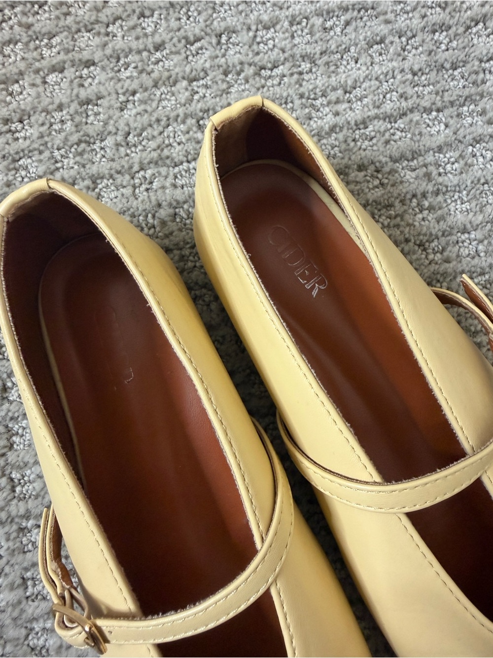 Cider Women's light yellow Mary Jane Flats size 7 - Picture 4 of 6